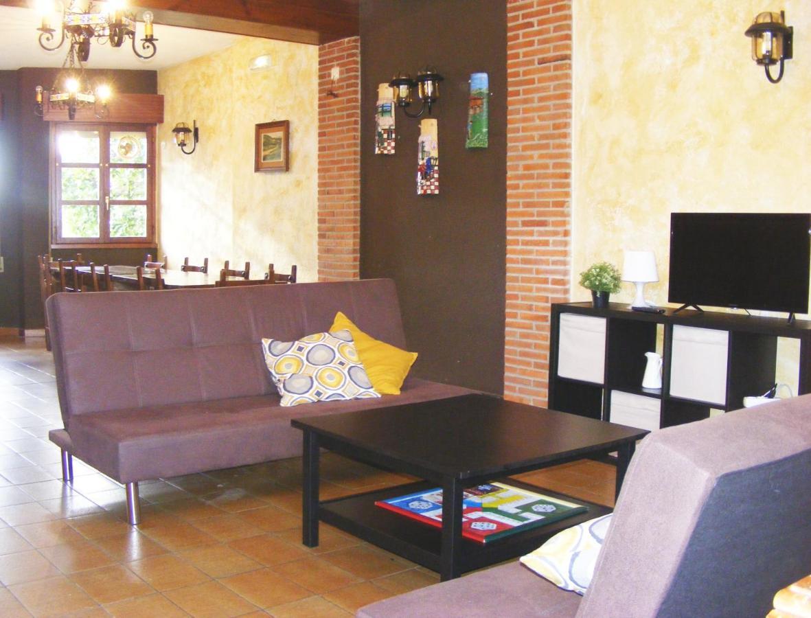 Casa Antuna Lecenes Castiello Eksteriør billede